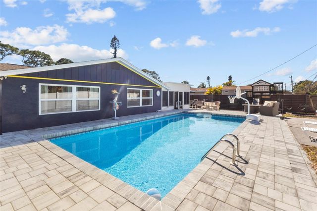 3340 SUNSET BEACH DRIVE, Venice, FL 34293