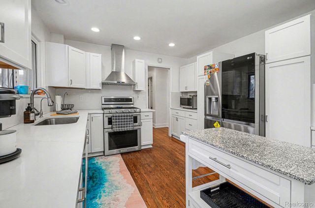 7250 Cedarcroft Lane, West Bloomfield Charter Township, MI 48322