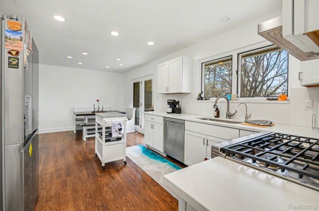 7250 Cedarcroft Lane, West Bloomfield Charter Township, MI 48322