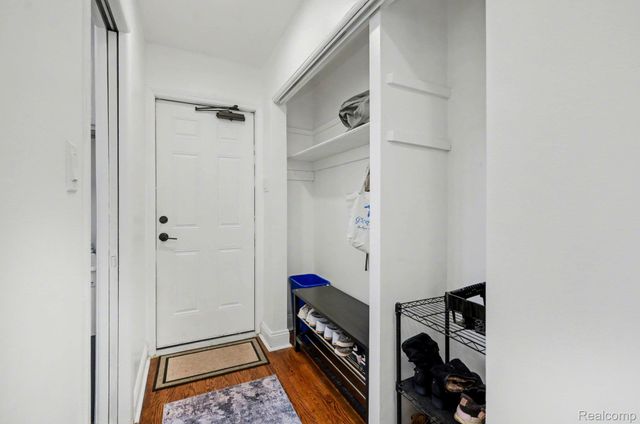 7250 Cedarcroft Lane, West Bloomfield Charter Township, MI 48322