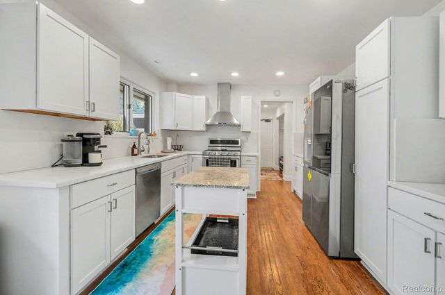 7250 Cedarcroft Lane, West Bloomfield Charter Township, MI 48322