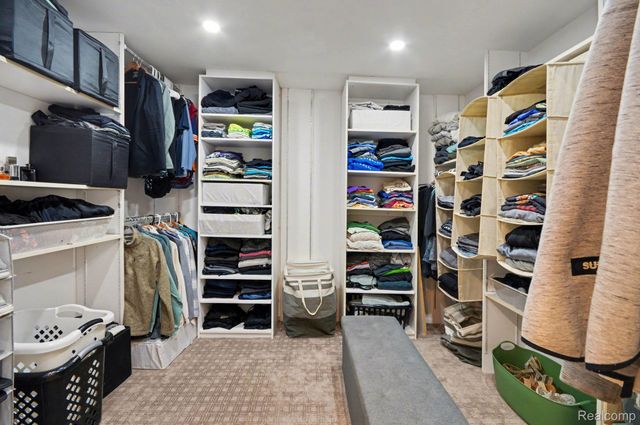 7250 Cedarcroft Lane, West Bloomfield Charter Township, MI 48322