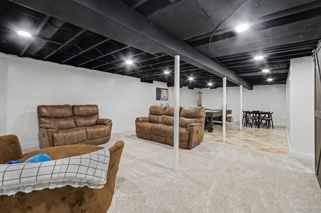 7250 Cedarcroft Lane, West Bloomfield Charter Township, MI 48322