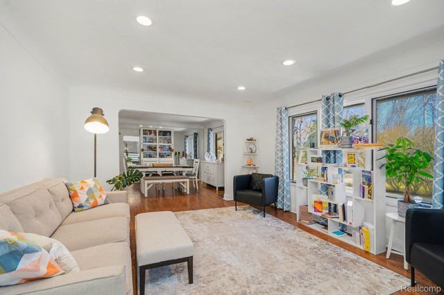 7250 Cedarcroft Lane, West Bloomfield Charter Township, MI 48322