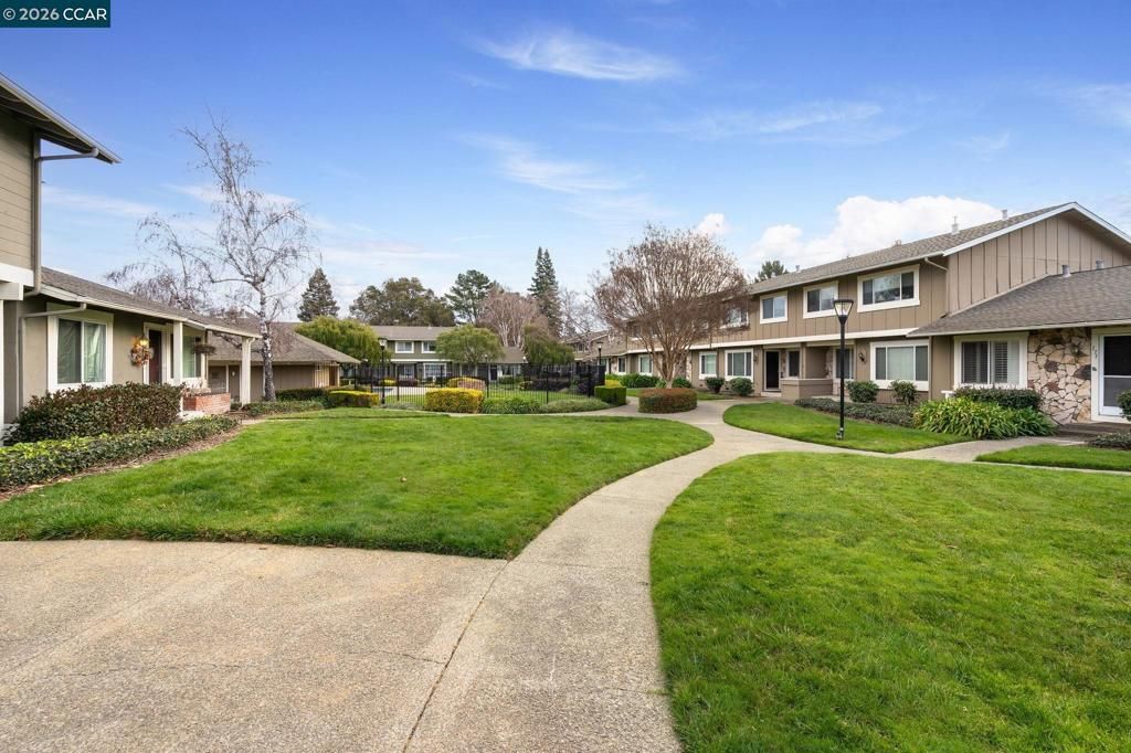 Image 33 of property listing at 182 182 Lawnview Circle, Danville, CA 94526