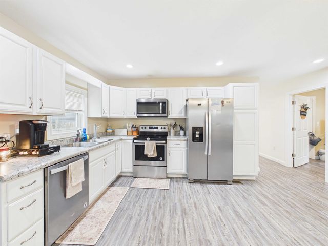 625 S 9th St, Ironton, OH 45638