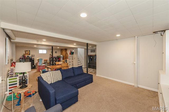 7032 Lansdowne Avenue, St Louis, MO 63109