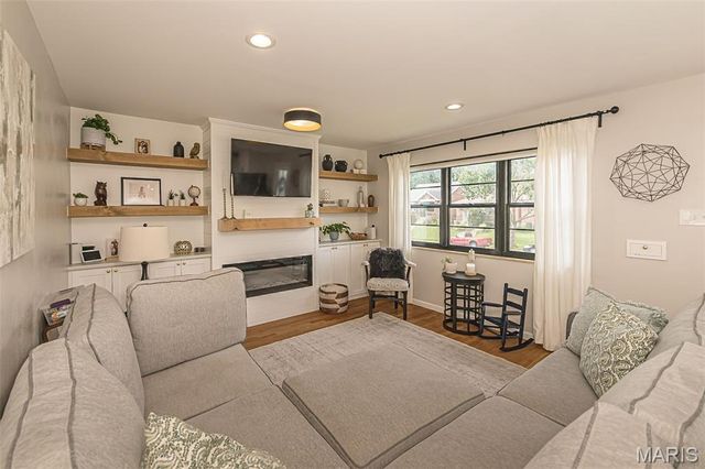 7032 Lansdowne Avenue, St Louis, MO 63109