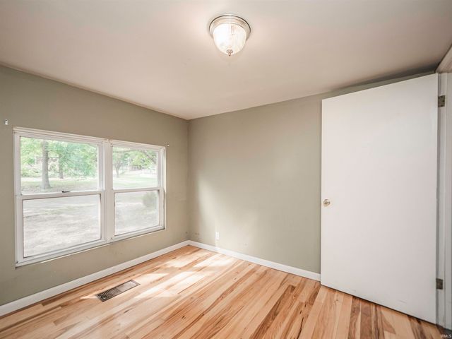 2829 Springfield Road, Wadesville, IN 47638