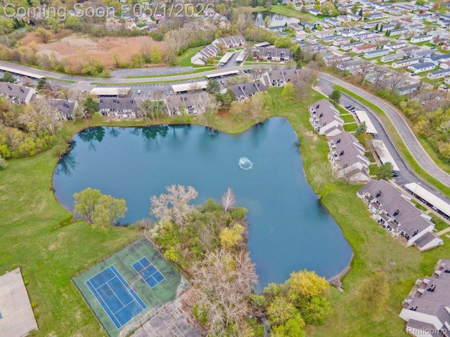 2798 Davison Avenue, Auburn Hills, MI 48326