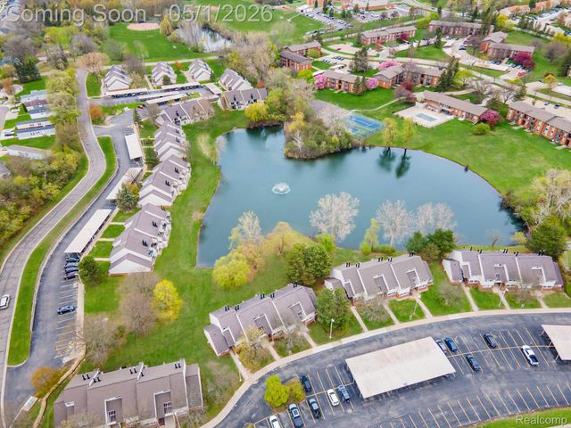 2798 Davison Avenue, Auburn Hills, MI 48326