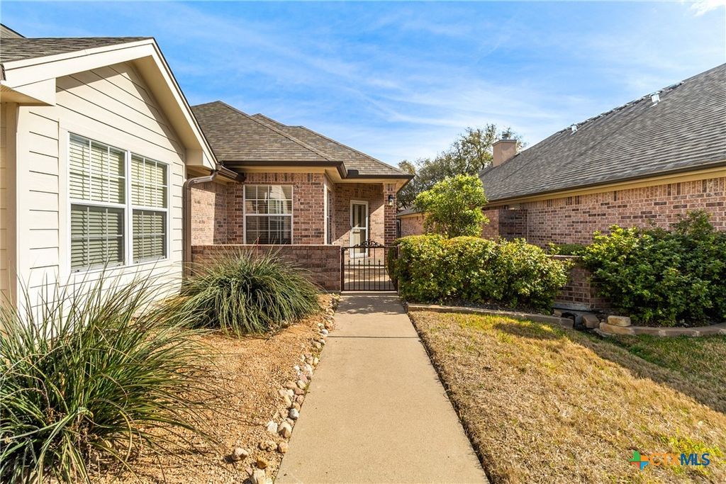 3904 Whispering Oaks, Temple, TX 76504
