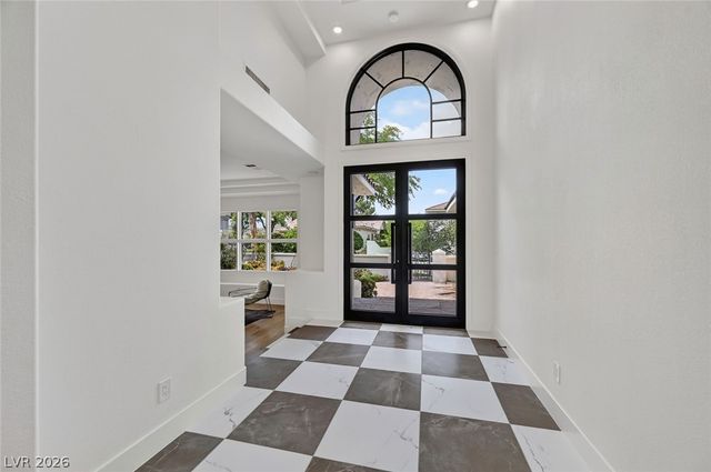 1900 Glenview Drive, Las Vegas, NV 89134