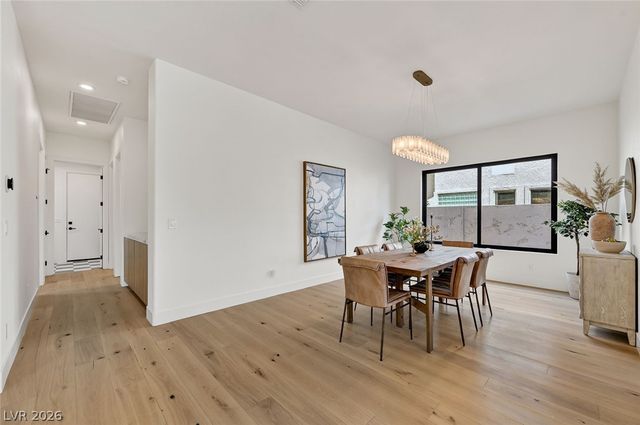 1900 Glenview Drive, Las Vegas, NV 89134