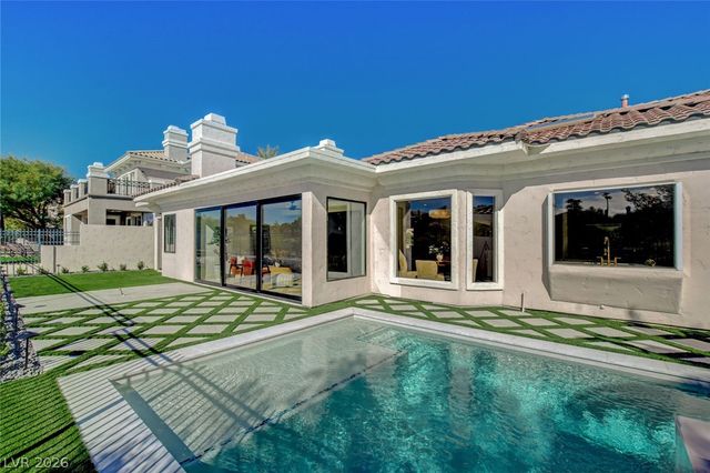 1900 Glenview Drive, Las Vegas, NV 89134