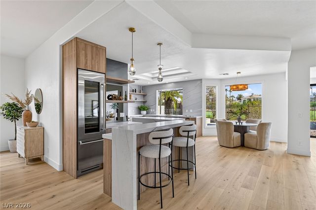 1900 Glenview Drive, Las Vegas, NV 89134
