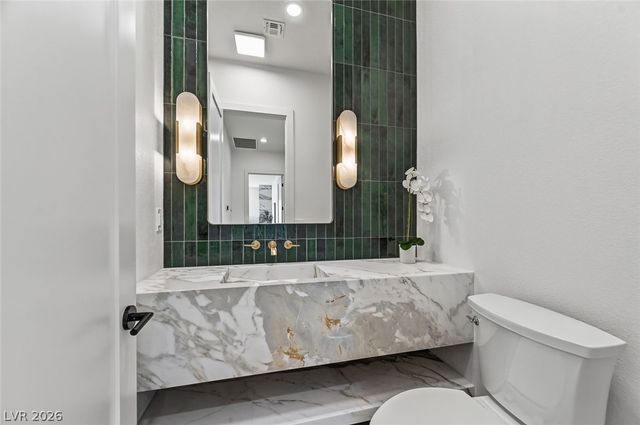 1900 Glenview Drive, Las Vegas, NV 89134