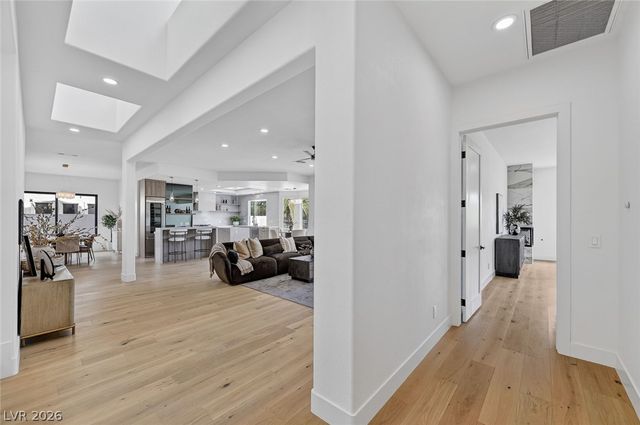 1900 Glenview Drive, Las Vegas, NV 89134