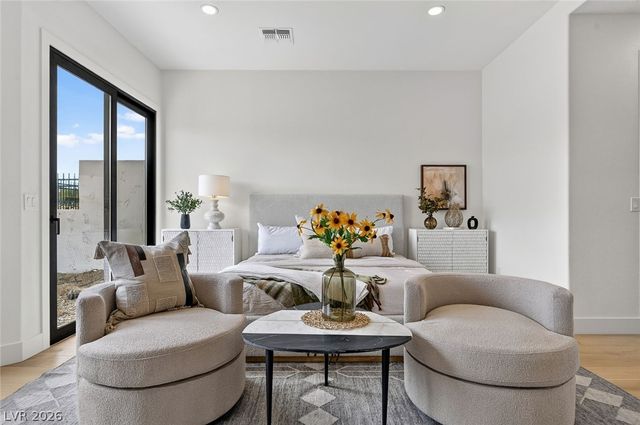 1900 Glenview Drive, Las Vegas, NV 89134