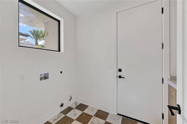 1900 Glenview Drive, Las Vegas, NV 89134