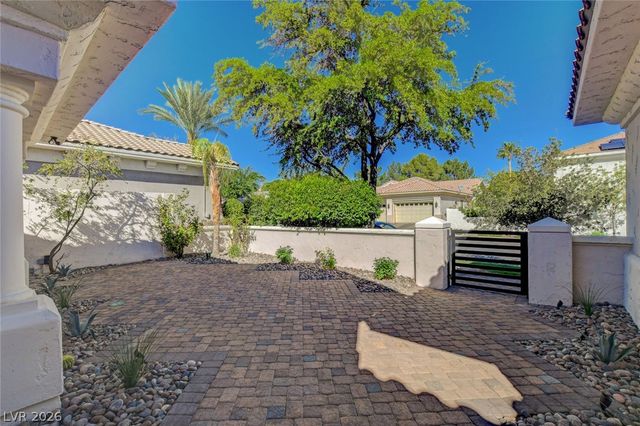 1900 Glenview Drive, Las Vegas, NV 89134