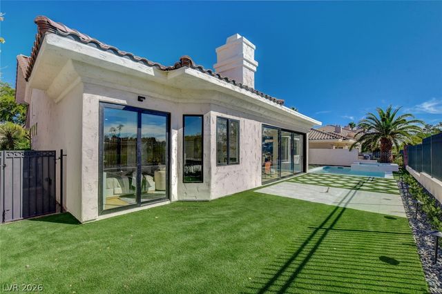 1900 Glenview Drive, Las Vegas, NV 89134