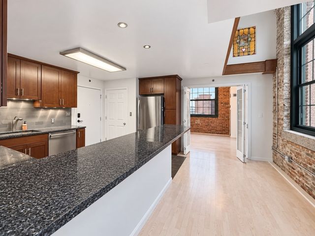 200 Market St 29A, Lowell, MA 01852