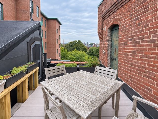 200 Market St 29A, Lowell, MA 01852