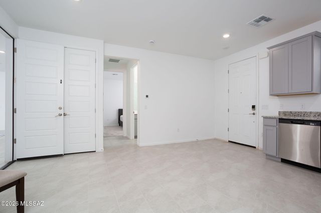 7912 S Bonanza Park Drive, Tucson, AZ 85747