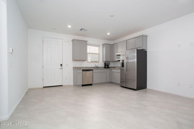 7912 S Bonanza Park Drive, Tucson, AZ 85747