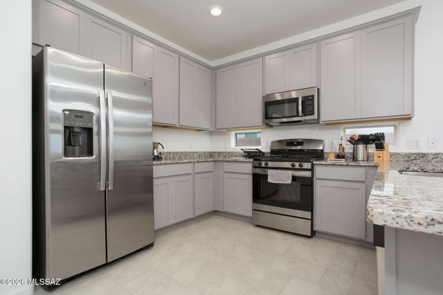 7912 S Bonanza Park Drive, Tucson, AZ 85747