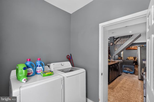 77 E LA CROSSE AVE, Lansdowne, PA 19050