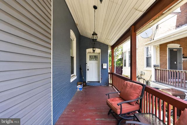 77 E LA CROSSE AVE, Lansdowne, PA 19050