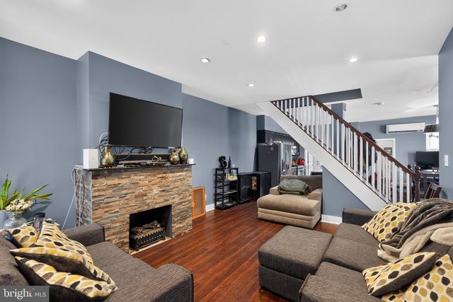 77 E LA CROSSE AVE, Lansdowne, PA 19050