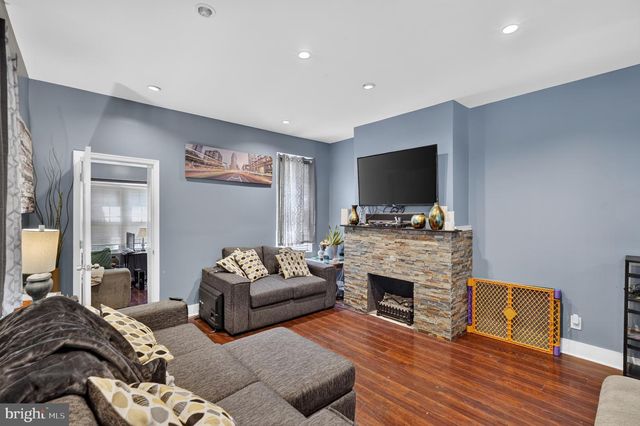 77 E LA CROSSE AVE, Lansdowne, PA 19050