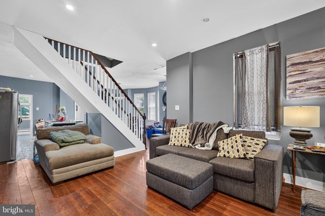 77 E LA CROSSE AVE, Lansdowne, PA 19050