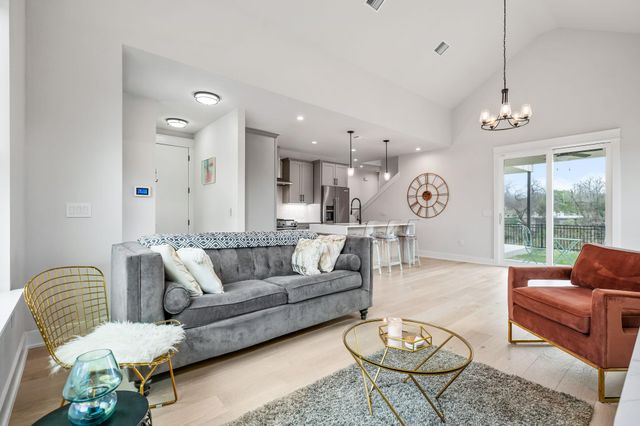 6313 Bristol CIR 1, Austin, TX 78723