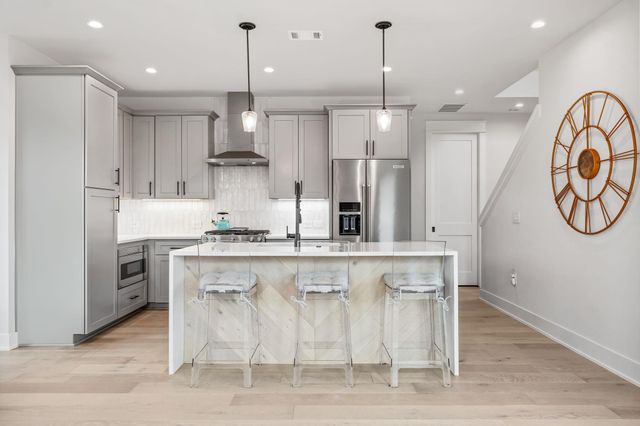 6313 Bristol CIR 1, Austin, TX 78723