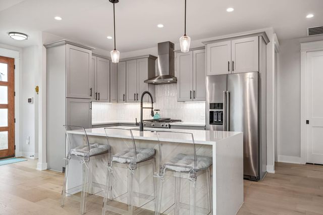 6313 Bristol CIR 1, Austin, TX 78723