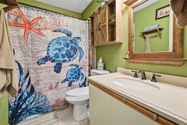 331 BEARDED OAKS CIRCLE, Sarasota, FL 34232