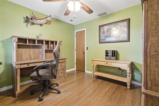 331 BEARDED OAKS CIRCLE, Sarasota, FL 34232