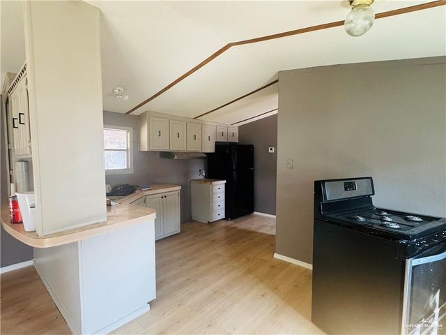 916 W Violet Drive, Pharr, TX 78577