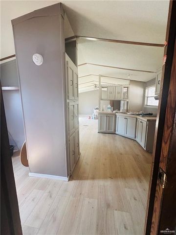 916 W Violet Drive, Pharr, TX 78577