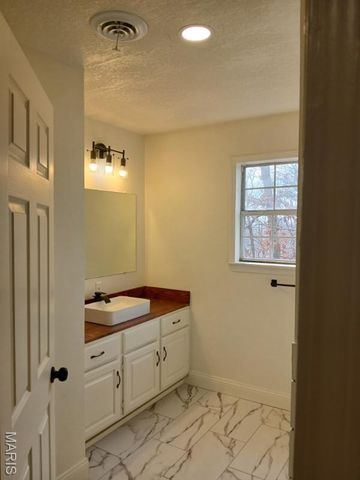 45 Ripley 142E-20F, Doniphan, MO 63935