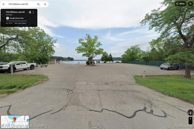 6612 Rowley Drive, Waterford, MI 48329