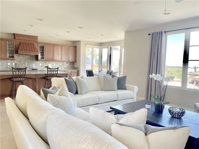4 Highpoint, Newport Coast, CA 92657