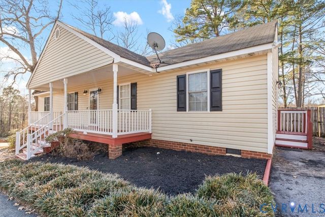 15910 Hill St, South Chesterfield, VA 23834