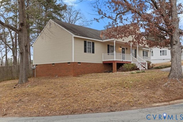 15910 Hill St, South Chesterfield, VA 23834