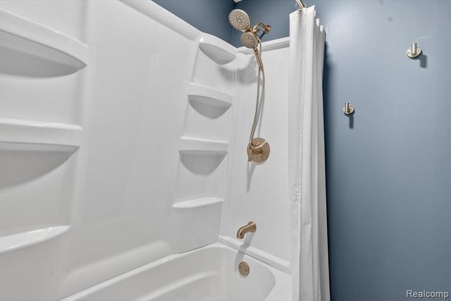 12394 Crawford Road, Otisville, MI 48463