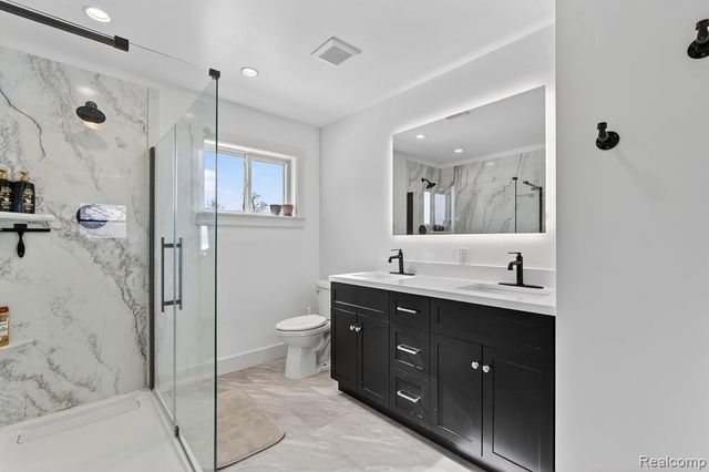 12394 Crawford Road, Otisville, MI 48463